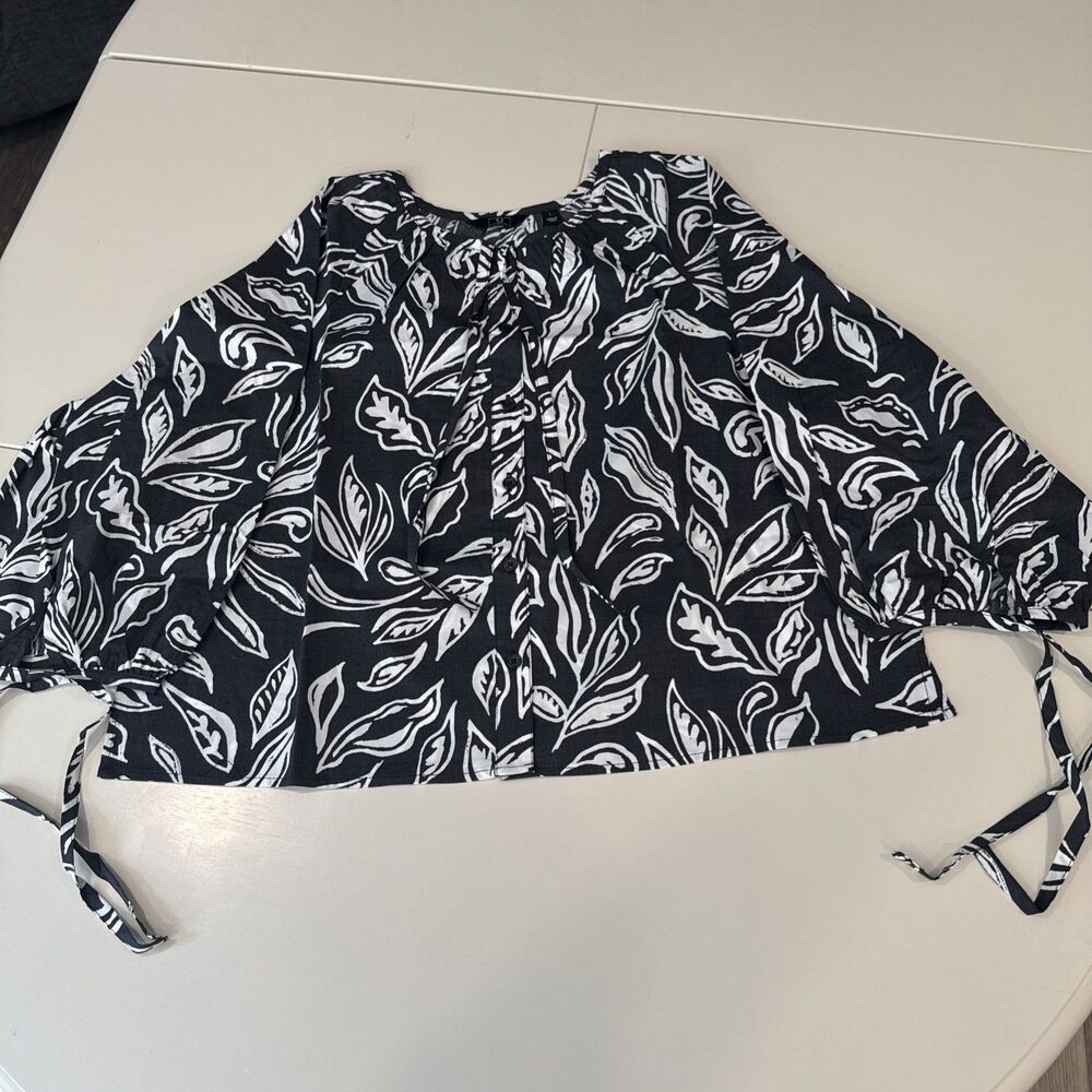 G By Giuliana Black & White Crop Top Sz Large New